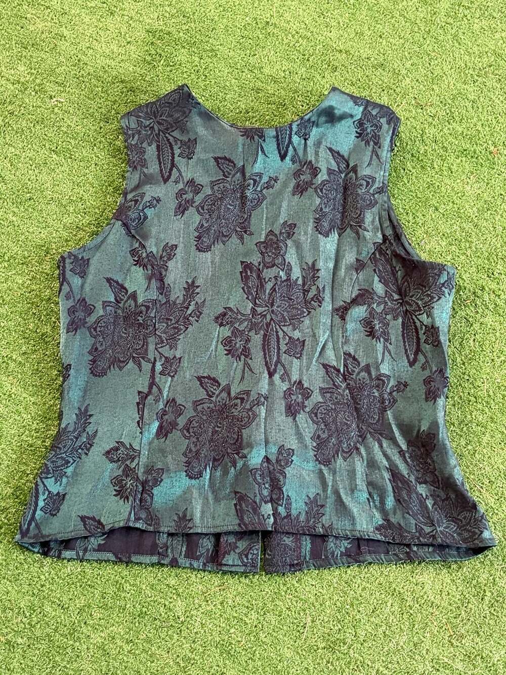 Mo Sport Women's Medium Green and Black Floral Damask Jacquard Button-Back Tank